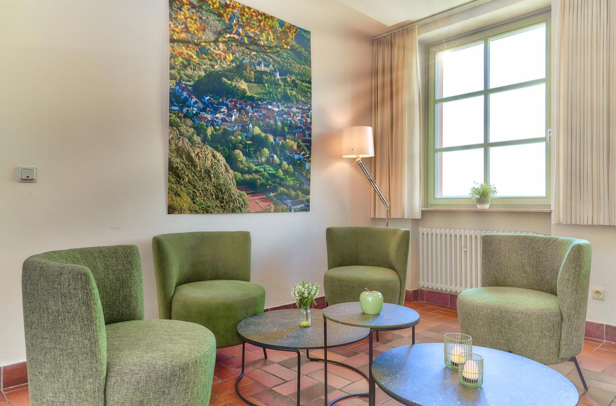 Hotel Ev.Familienferien-Und Bildungsstaette Ebernburg à Bad Münster am Stein-Ebernburg Extérieur photo
