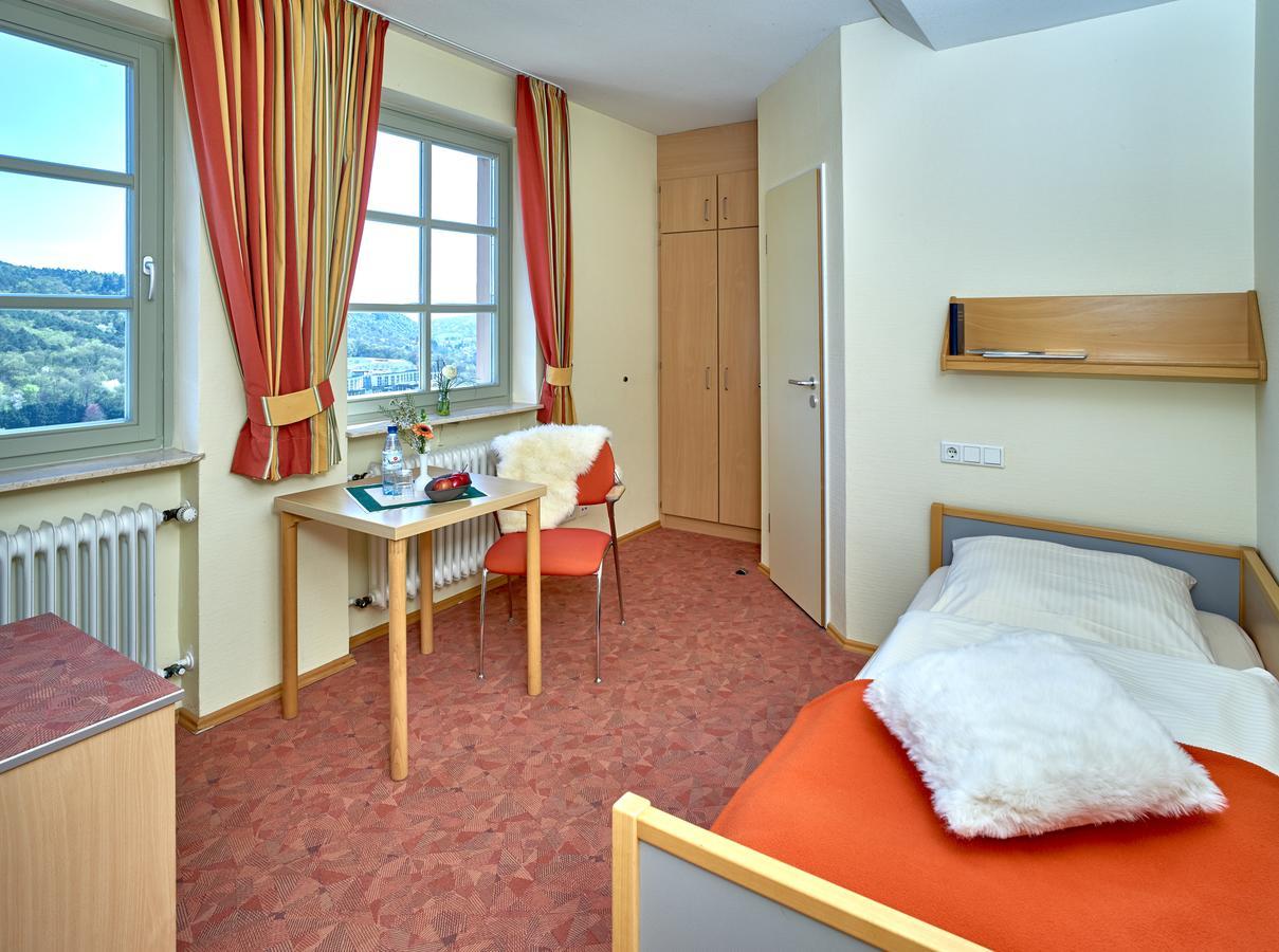 Hotel Ev.Familienferien-Und Bildungsstaette Ebernburg à Bad Münster am Stein-Ebernburg Extérieur photo